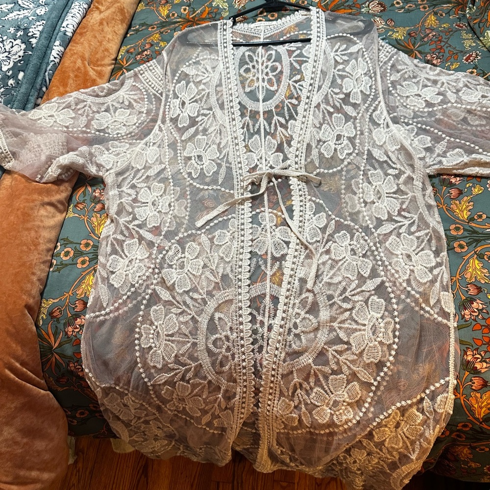 Do Everything in Love Floral Lace Kimono blush pink